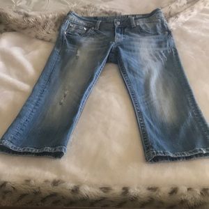 Miss Me Capri Jeans